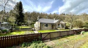 Hen House, Cow Down Road, Winsham, Chard TA20 4HW