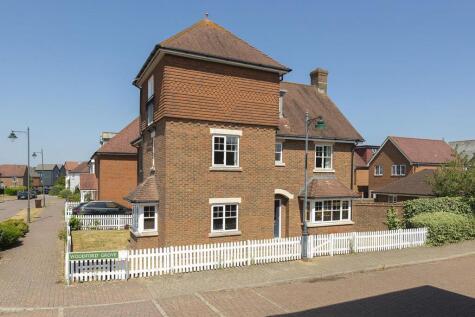 Woodford Grove, Kings Hill, ME19 4BX