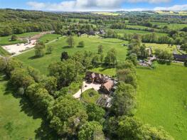 Midtrees, Farnham Road, Ewshot, Farnham GU10 5BA