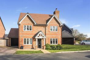 9, Reeve Drive, Farnham GU9 0FH