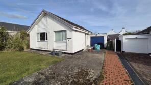 31 Chwedl Wen, Caer Delyn, Bodffordd, Llangefni LL77 7EJ