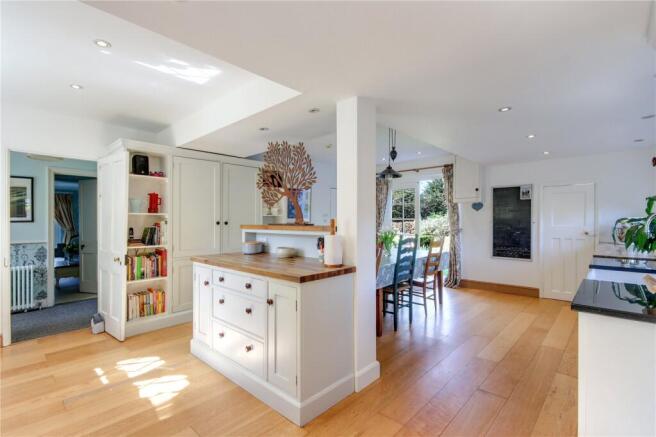 Kitchen/Dining Rm
