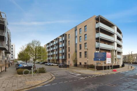 Blueberry Court, Holmeoak Avenue, Rainham, RM13
