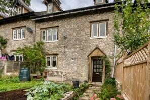 13, Rock Cottages, Bottomhill Road, Cressbrook SK17 8SY