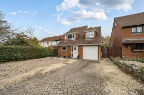 11, Bishopdale Close, Nine Elms, Swindon SN5 5UZ
