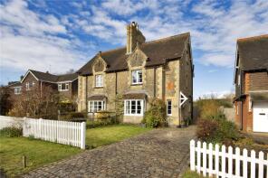 Rose Cottage, Grange Cottages, Upper Green Road, Shipbourne, Tonbridge TN11 9PJ