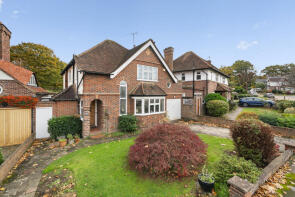 125, Claygate Lane, Esher KT10 0BH