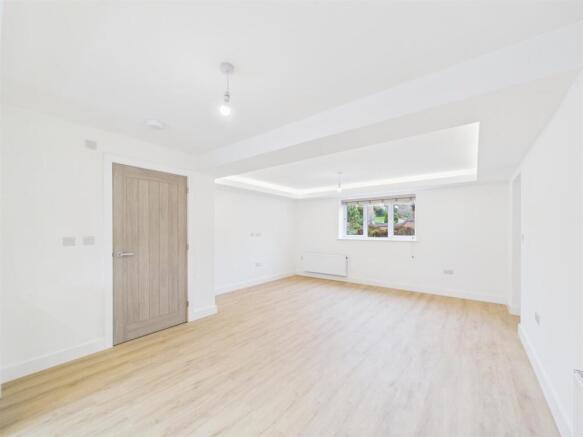 Kitchen / Living Area