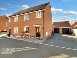 5, Aberdovey Way, Stevenage SG1 2XX