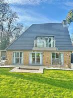 526, Whitehall Road, Leeds LS12 5HZ