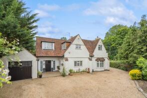 Roughwood Cottage, Chalfont Lane, Rickmansworth WD3 5PP