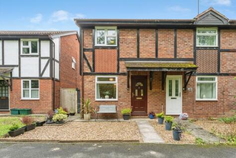 Lucerne Close, Huntington, Chester, Cheshire, CH3