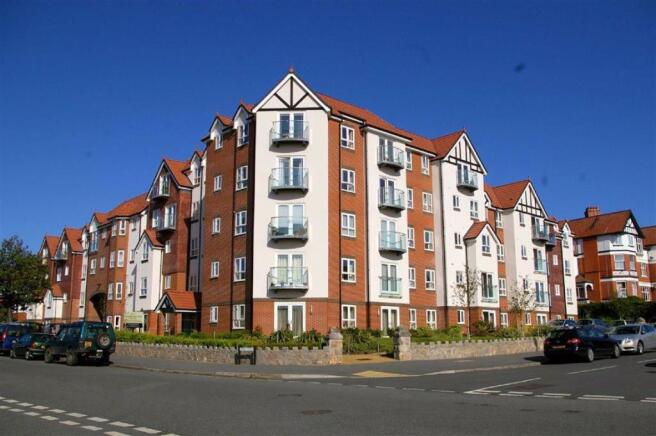 48 Adlington.jpg
