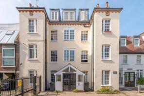 Flat 6, Prince Arthur Court, Prince Arthur Mews, London NW3 1RD
