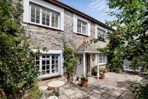 1, Tithe Barn, Grange Road, Buckfastleigh TQ11 0EH