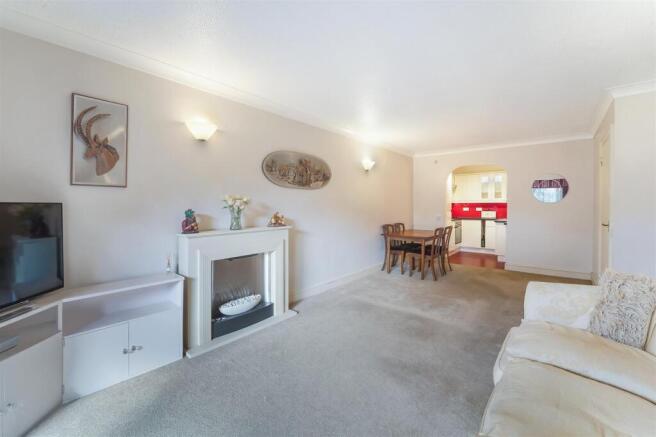 HOMEWATER HOUSE, FLAT 2 (7).jpg