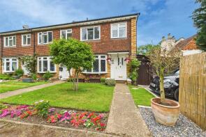 31, Quebec Gardens, Blackwater, Camberley GU17 9DE