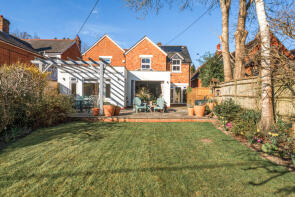 Albany House, Bath Road, Woolhampton, Reading RG7 5RE