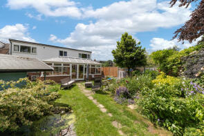 6, Willow Close, Royston SG8 8BA