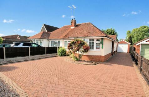 Laburnum Grove, Luton