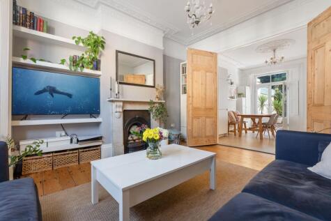 Lancaster Road N4 4PL