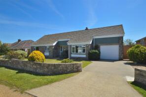 Northaw, Holmfield Avenue, Yarmouth PO41 0ST