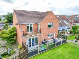 31, Lakeside, Bristol Road, Highbridge TA9 4EX