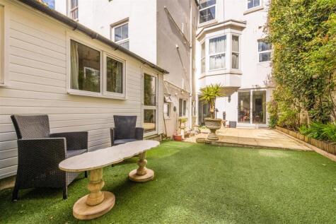 St. Georges Terrace, Brighton