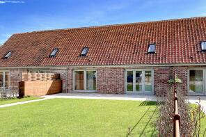 2, Abbey Farm, Alby Common, Alby NR11 7HG