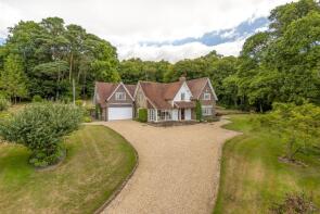 The Mount, Dumpford Lane, Petersfield GU31 5JN