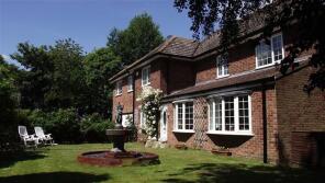 1, Crest Cottages, Carnaby Sticks, Carnaby YO15 3QH