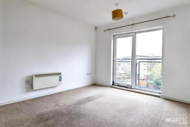 OPEN PLAN LIVING/KITCHEN AREA