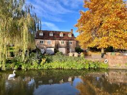 Friday Cottage, Fromebridge Lane, Gloucester GL2 7PD