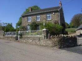 Bwythyn-ger-y-coed, Pentre Cottages, Manmoel Village, Manmoel NP12 0RN