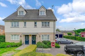 9, Foxburrows Court, Sunnymede, Chigwell IG7 6DU
