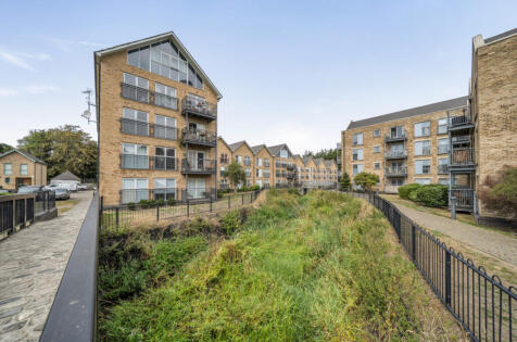 Esparto Way, South Darenth, Dartford, Kent, DA4
