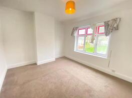 1, Oak Road, Tipton DY4 9BU