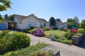 15, Manor Vale Road, Galmpton, Brixham TQ5 0PA