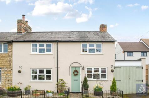 Main Street, Maids Moreton, Buckingham