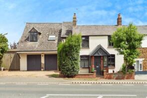 9, Watling Street East, Towcester NN12 8LB