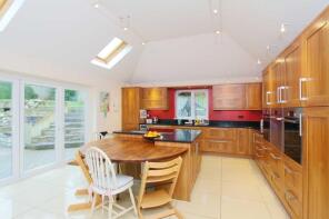 4 Haleydean, Botisdone Close, Andover SP11 0LP