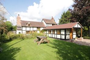Shakesfield, Leominster Road, Dymock GL18 2AN