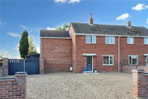 24, Bonsey Gardens, Beccles NR34 7LU