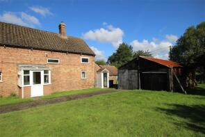 Wayside, Station Road, Snelland, Lincoln LN3 5AA
