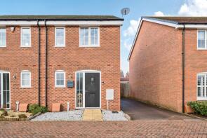 16, Fry Grove, Bedford MK45 1GJ