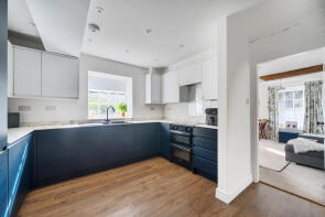 2, Kings Head Mews, East Street, Petersfield GU31 5BX