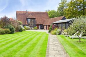 Somerden Barn, Tonbridge Road, Edenbridge TN8 7AJ