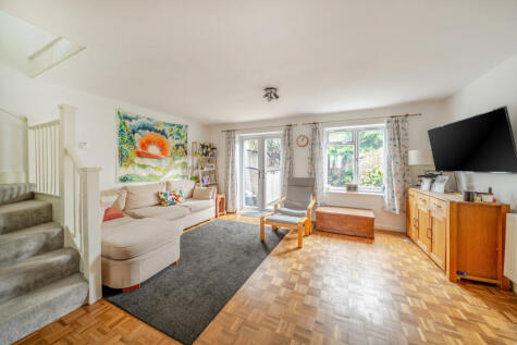Sunnyside Road, Teddington, TW11
