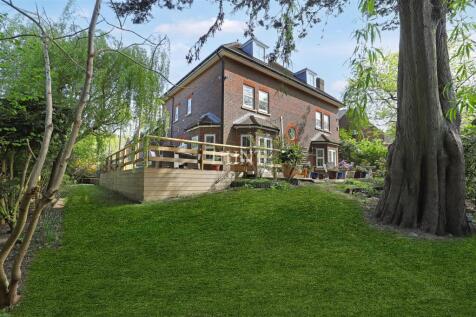 Regents Drive, Repton Park, Woodford Green, Essex