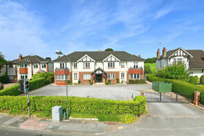 6, Huby Court, Harrogate Road, Leeds LS17 0EG